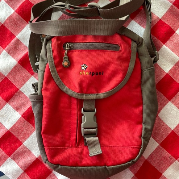 Sherpani Bags Sherpani Pica Bag Poshmark